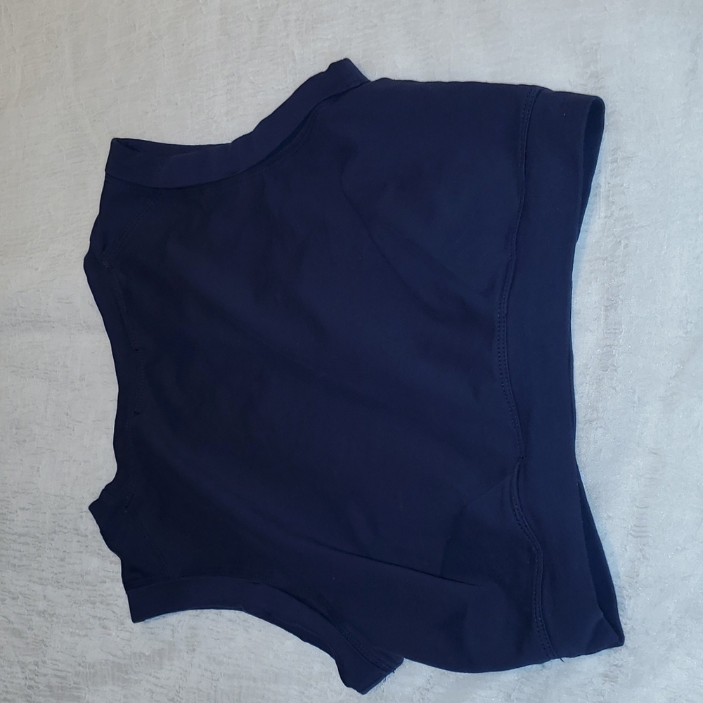 Crop top - Picture 3 of 3